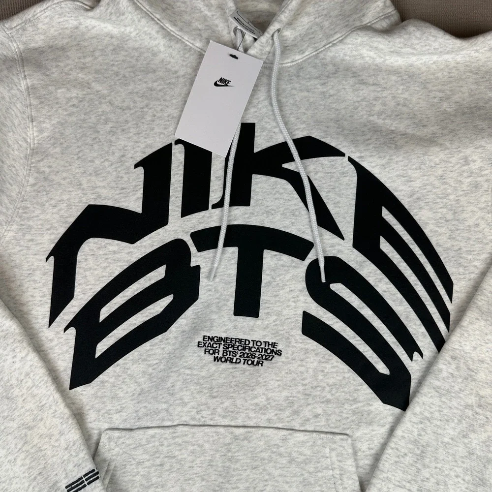 Nike BTS World Tour 2026-2027 Hoodie Grey Heather Graphic Fleece Unisex Large